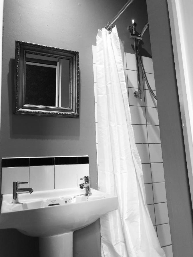 No 11 Bistro & Rooms Keighley Kültér fotó